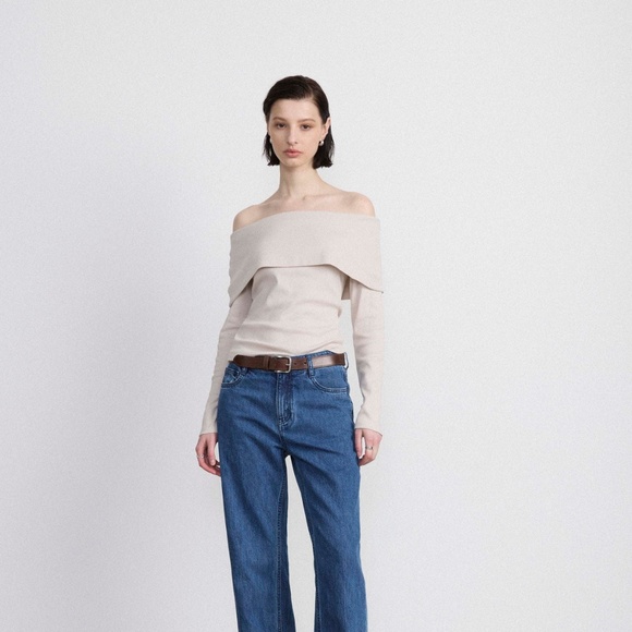 NWT Frank & Oak // The Off Shoulder Top in Creamy Grey - Picture 6 of 7